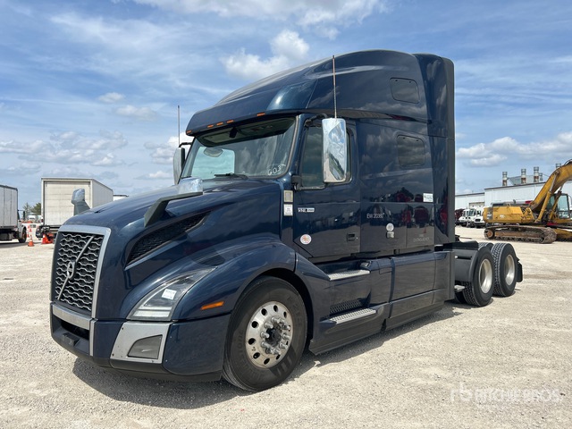 2020 Volvo VNL760 6x4 T/A Sleeper Truck Tractor