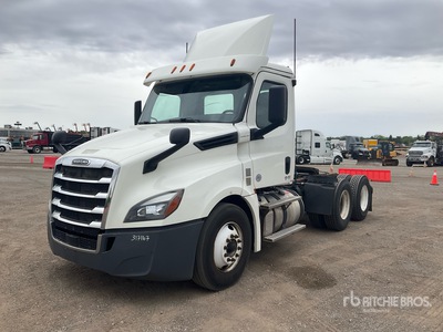 2018 Freightliner Cascadia 126 6x2 T/A Day Cab Truck Tractor