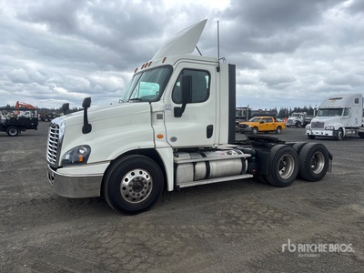2019 Freightliner Cascadia 126 6x4 Day Cab Truck Tractor
