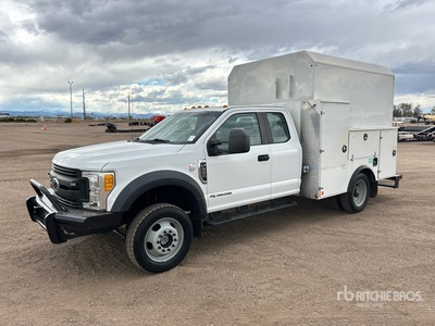 2017 Ford F-550 XL 4x4 Extended Cab ユーティリティトラック