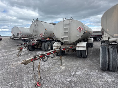 1979 Clough Turntable Pup Tankwagen Aanhangwagen