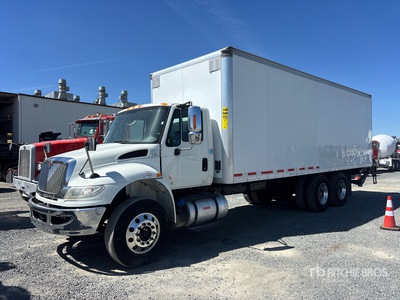 2018 International 4400 6x4 Kastenwägen