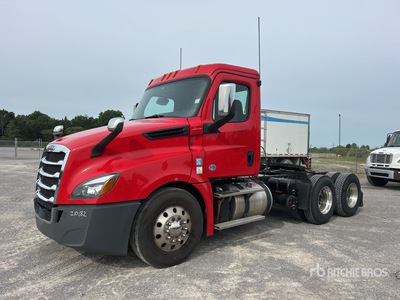 2019 Freightliner Cascadia 126 6x4 Cabeza Tractora Cabina Corta