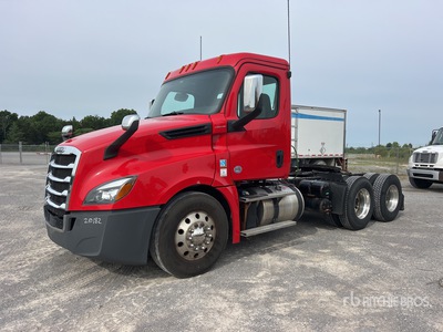 2019 Freightliner Cascadia 126 6x4 T/A Day Cab Truck Tractor