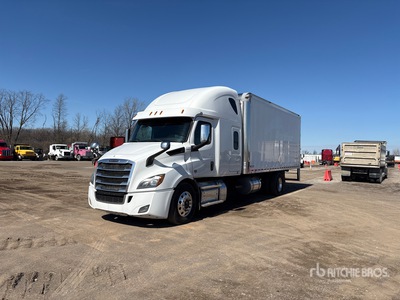 2019 Freightliner Cascadia 116 4x2 Van Truck