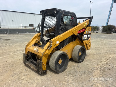 2015 Cat 262D Two-Speed High Flow Chargeuse à direction à glissement