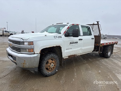 2018 Chevrolet Silverado 3500 4x4 Crew Cab Camion à Plateau