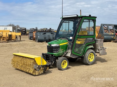 John Deere X739 Mower Tractor