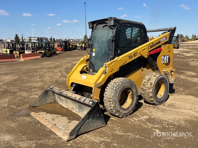 2023 Cat 262D3 Two-Speed Schranklader