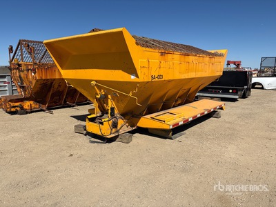 Salt Spreader - Fits Truck