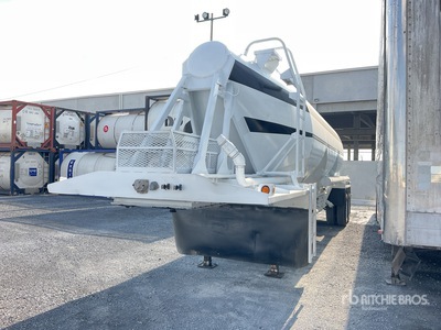 2004 LBT Inc HEB-HT2-J1000X3 T/A Semiremolque Tipo Tolva / Pneumatyczna przyczepa do przewozu luzem