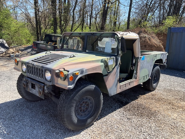 2002 AM General M1097A2 HMMWV 2 Door Soft Top w/Truck Body
