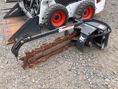 2023 Bobcat LT113 48 in スキッドステア トレンチャー
