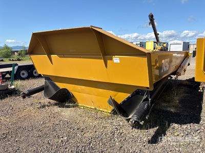 2016 Cat 745C Dump Body w/ Cylinders & Tailgate