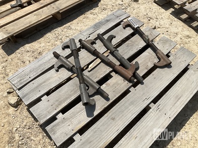 (5) Track Connecting Fixture Assemblies