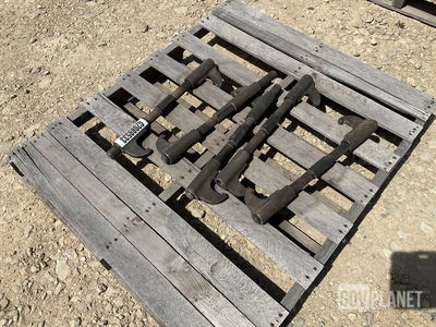 (5) Track Connecting Fixture Assemblies