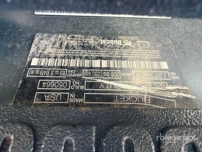 2025 Bobcat 68 in General Purpose Skid Steer Bucket