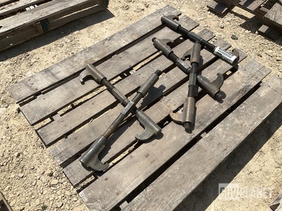 (5) Track Connecting Fixture Assemblies
