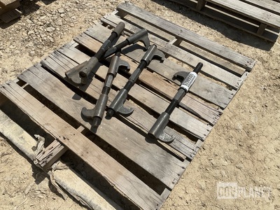 (5) Track Connecting Fixture Assemblies