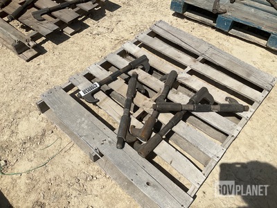 (5) Track Connecting Fixture Assemblies