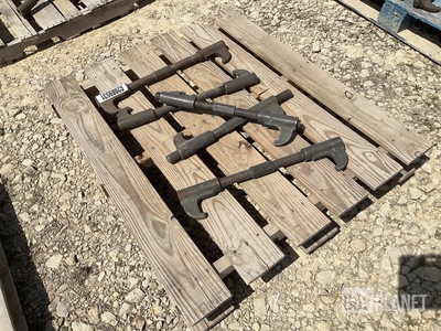 (5) Track Connecting Fixture Assemblies