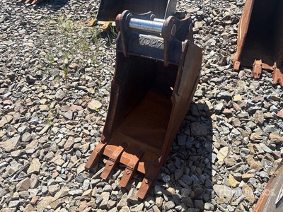 2022 Bobcat MX6 18 in Digging Excavator Bucket