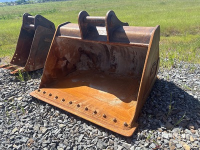 2020 PSM P90K 72 in Excavator Bucket