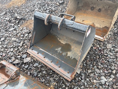 2025 Bobcat MX4 36 in Q/C Cleanup Excavator Bucket