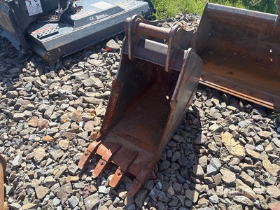 2020 Bobcat MX6 18 in Digging Excavator Bucket