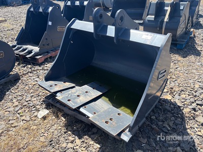 2021 Doosan 60 in Cleanup Excavator Bucket - Fits DX140 (Unused)