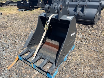 2022 Develon 36 in Digging Excavator Bucket - Fits DX140 (Unused)