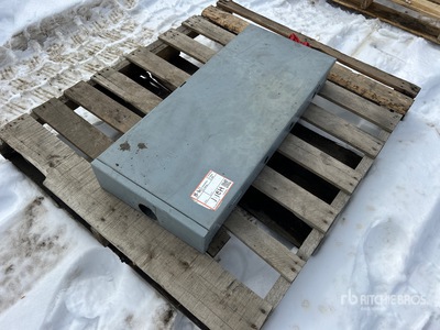 Square 200 amp Panel with Breaker