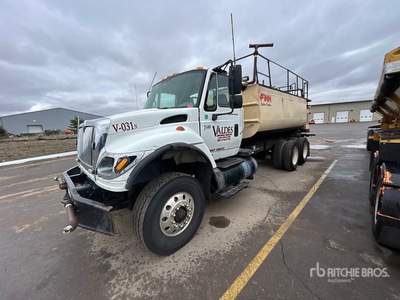 2005 International 7600 6x4 Hydroseeder Truck