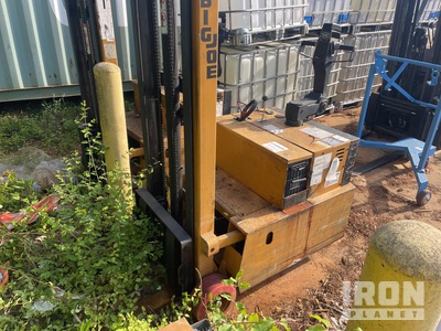 Big Joe PDCM-20-130 2000 lb Order Picker