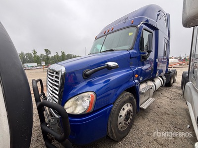 2017 Freightliner Cascadia 125 6x4 T/A Sleeper Truck Tractor