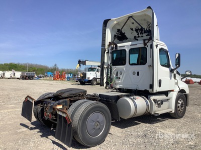 2019 Freightliner Cascadia 126 Cabeza Tractora Cabina Corta