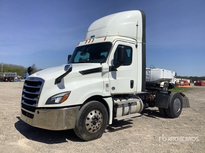 2019 Freightliner Cascadia 126 4x2 S/A Dagcabine Trekker