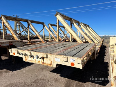 1973 Fontaine 45 ft Tri/A Concrete Panel Step Deck Trailer