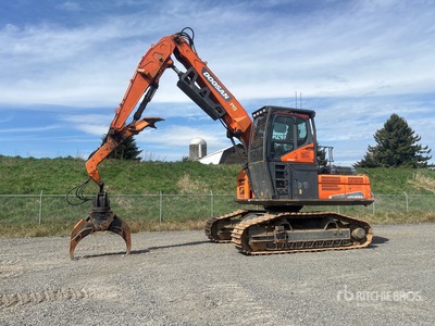 2018 Doosan DX300LL-5 Heel Boom Log Loader
