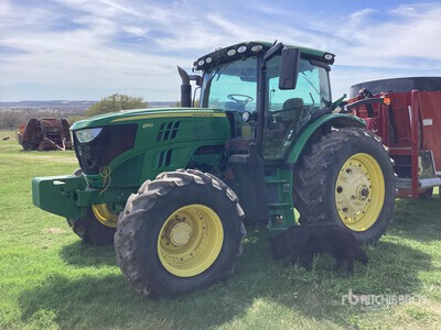 2013 John Deere 6150R 4WD Tractor