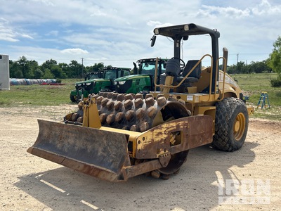 2005 Cat CP-563E Padfoot Drum Compactor