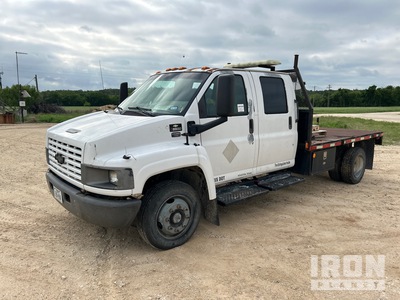 2005 Chevrolet C5500 4x2 Crew Cab Utility Truck