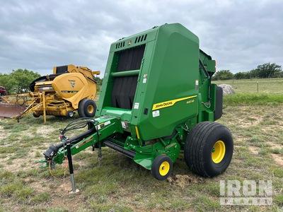 2024 John Deere 461M Dry Hay 梱包機