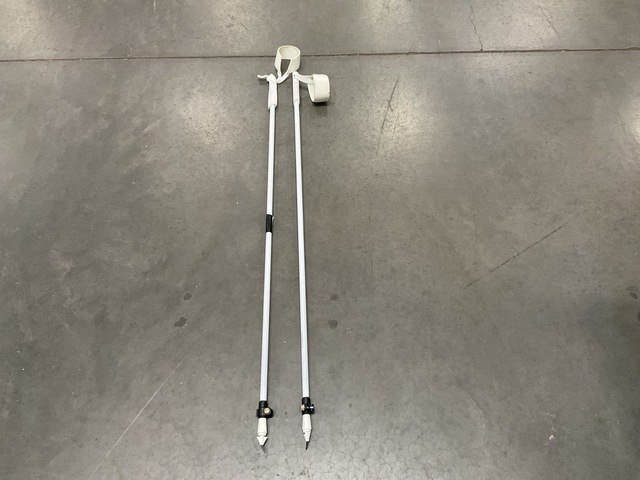 (118) Pairs of Ski Poles