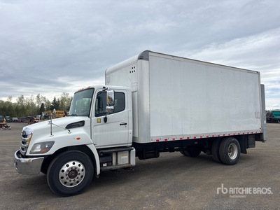 2020 Hino 358 4x2 Van Truck