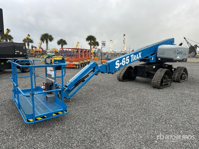 2019 Genie S65TRAX 4WD Diesel Tracked Telescopic Boom Lift