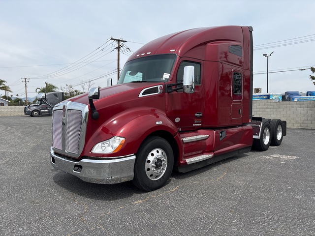 2022 Kenworth T680 6x4 T/A Sleeper Truck Tractor