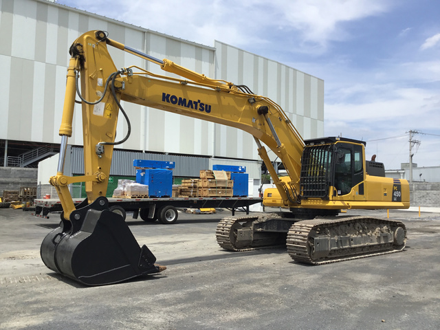 2017 Komatsu PC450LC-8 Track Excavator