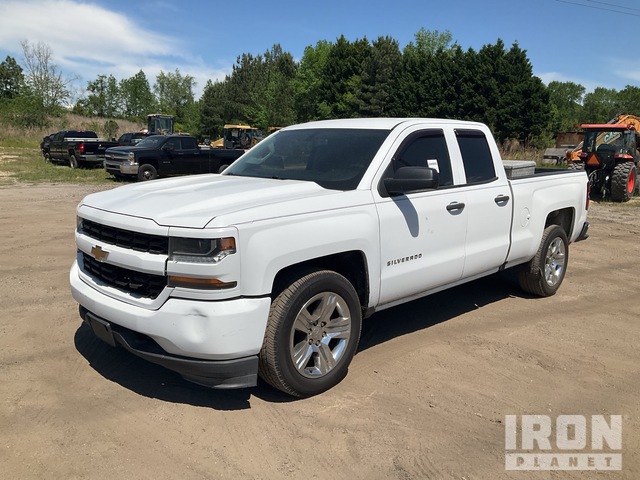 2018 Chevrolet Silverado 1500 2018 Chevrolet Silverado 1500 4X2 Crew Cab Pickup