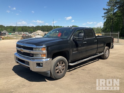 2015 Chevrolet 2500HD LT Z71 4x4 Crew Cab Pickup